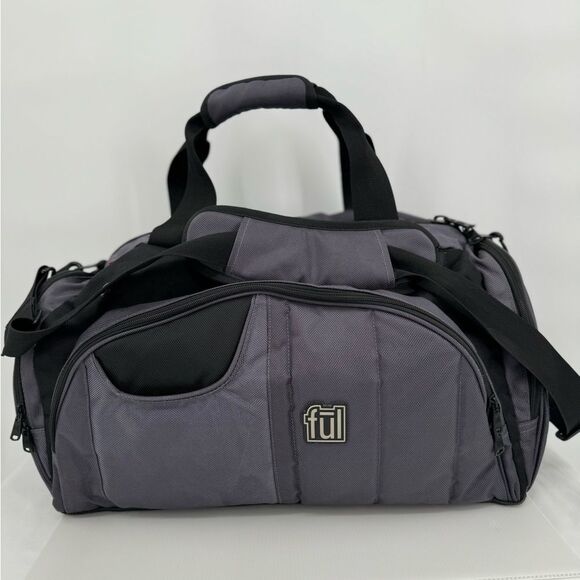 FUL‎ X 21" X 10"X 15" Black Gray Duffel Durable & Lightweight Luggage GYM Ba - Picture 1 of 9